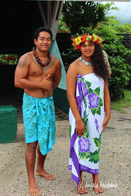Couple, Moorea, French Polynesia, copyright Angela Fairbank