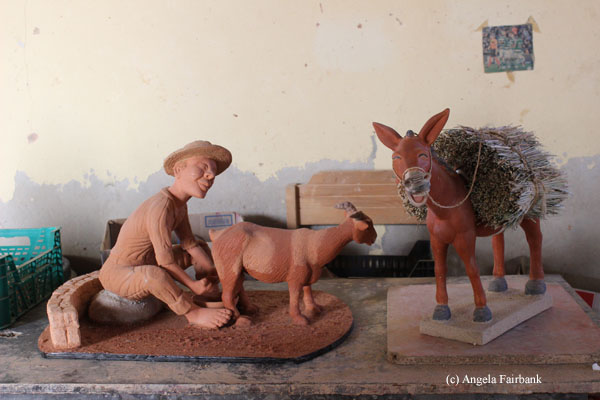 clay souvenirs in rabil