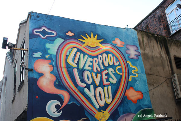 liverpool loves you graffiti