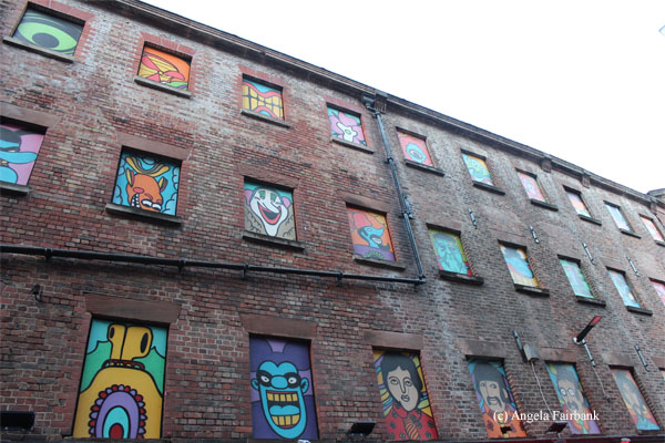 graffiti windows